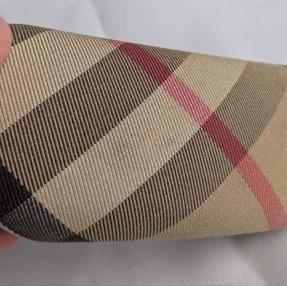 Burberry Glasses Case Gold Logo - Picture 6 of 9